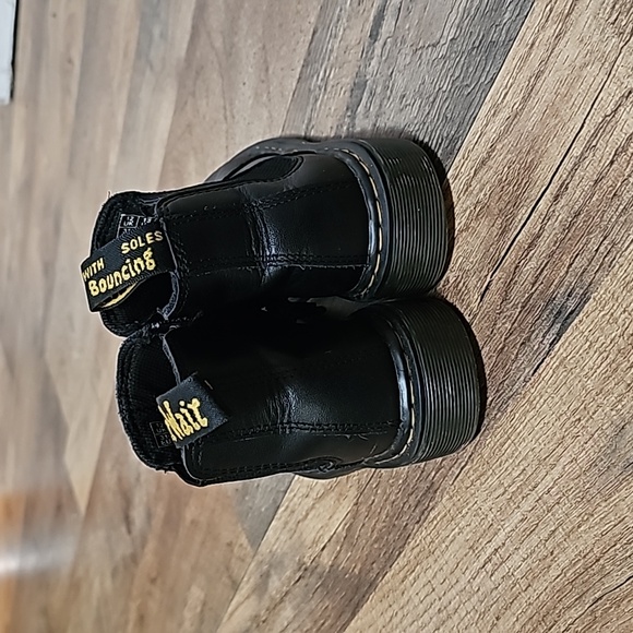 2976 Chelsea Boot Dr Martens - Picture 2 of 5